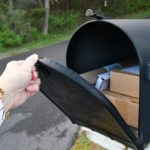 Öffnen eines Paketbriefkastens