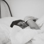 Seitenschläfer im Bett