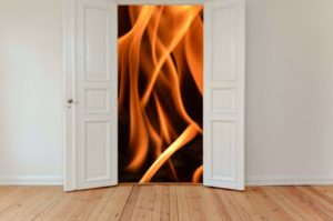 Der Rauchmelder entdeckt Feuer