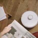 Wischroboter reinigt von selbst