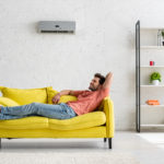 Heizlüfter an der Wand montiert